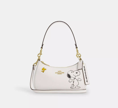 Peanuts Teri Shoulder Bag With Snoopy
